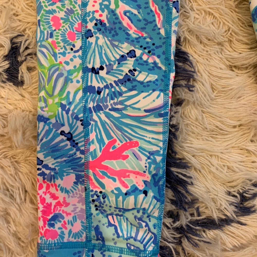 Lilly Pulitzer High Rise Weekenders - Picture 2 of 5